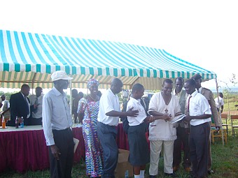 The MP presenting books to pupils