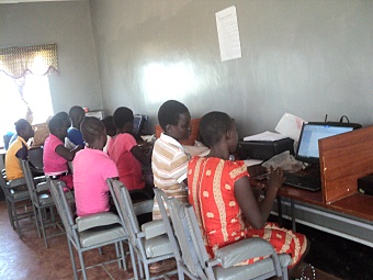 Computer classes at Got Matar