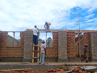 Walls at roof height