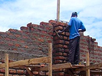 Building the gable wall